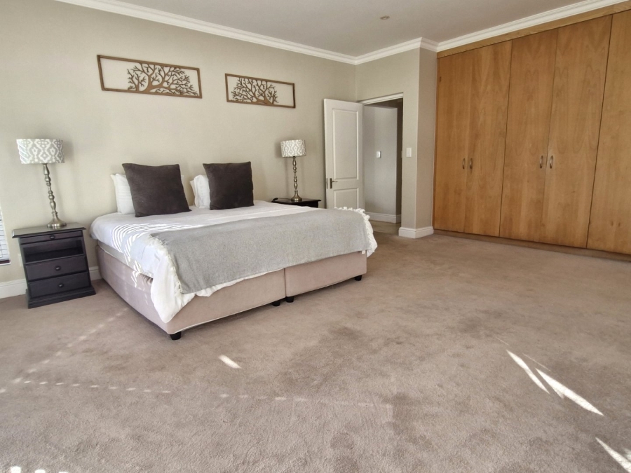 4 Bedroom Property for Sale in Pezula Golf Estate Western Cape